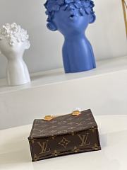 LV PETIT SAC PLAT MONOGRAM 14CM - 4