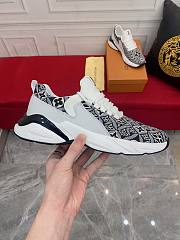 LV SNEAKER-01 - 2