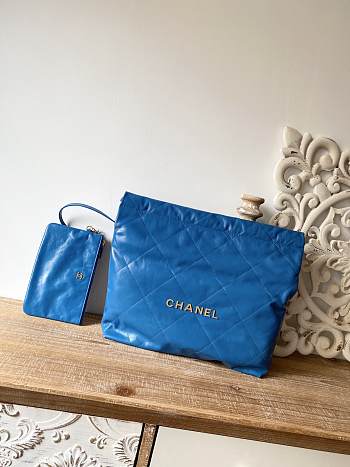 CHANEL 22 BAG Calfskin Blue Medium 39cm