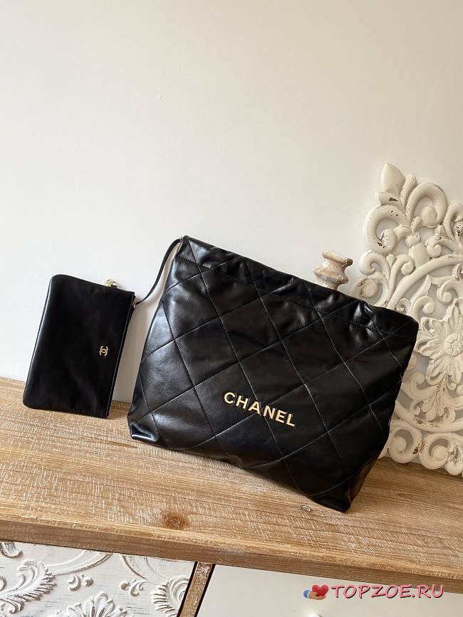 CHANEL 22 BAG Calfskin Black Medium 39cm - 1