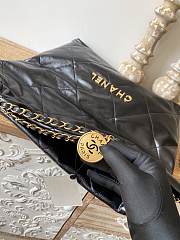 CHANEL 22 BAG Calfskin Black Medium 39cm - 6