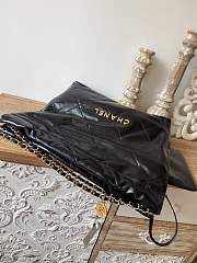 CHANEL 22 BAG Calfskin Black Medium 39cm - 4
