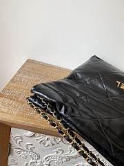 CHANEL 22 BAG Calfskin Black Medium 39cm - 2