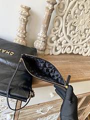 CHANEL 22 BAG Calfskin Black Medium 37cm - 4