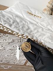 CHANEL 22 BAG Calfskin White Medium 39cm - 4