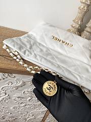 CHANEL 22 BAG Calfskin White Medium 37cm - 6