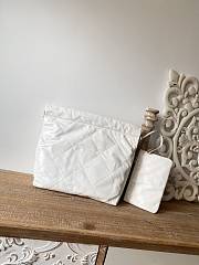 CHANEL 22 BAG Calfskin White Medium 37cm - 5