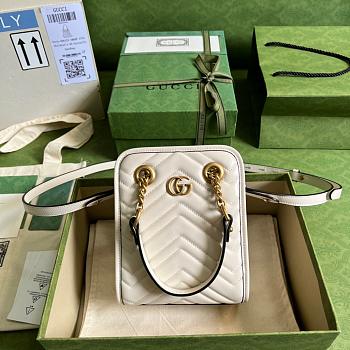 GG Marmont Matelassé mini bag White 19cm