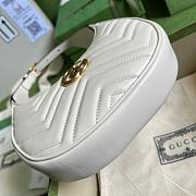 GG Marmont Halfmoon shaped mini bag White 21cm - 5