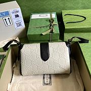GUCCI GG Medium Shoulder Bag White 27cm - 3