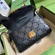GUCCI GG Medium Shoulder Bag Black 27cm - 2