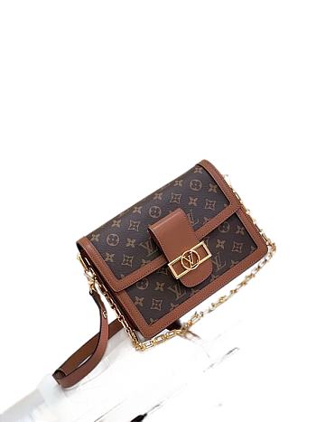 LV DAUPHINE MM MONOGRAM M44391 25cm