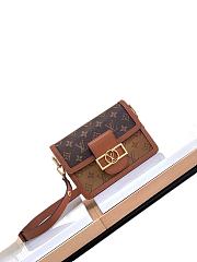 LV MINI DAUPHINE TAN CALFSKIN M44580 20cm - 1