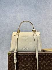 LV MADELEINE MM M45976 White 30cm - 5