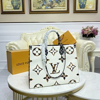 LV ONTHEGO M44674 WHITE 41CM