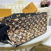 LV ONTHEGO M44674 WHITE 41CM - 5