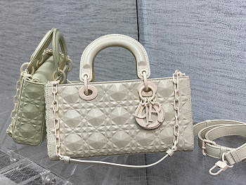 LADY D-JOY BAG White Cannage Calfskin with Diamond Motif