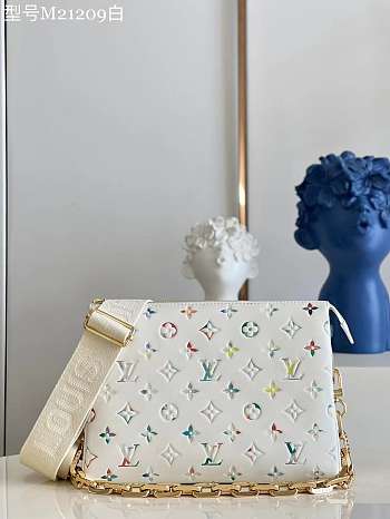LV Coussin Vuittamins White Bag 26*20*12cm