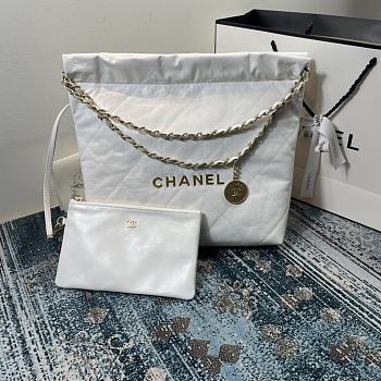 CHANEL 22 HANDBAG Shiny Calfskin Gold-Tone Metal White