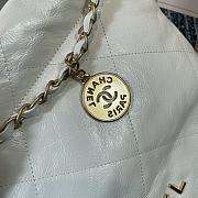CHANEL 22 HANDBAG Shiny Calfskin Gold-Tone Metal White - 6