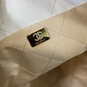 CHANEL 22 HANDBAG Shiny Calfskin Gold-Tone Metal White - 2