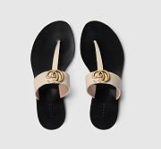 Gucci Leather thong sandal with Double G - 1