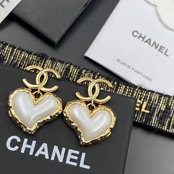 Chanel Heartearings