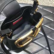 Valentino Garavani VLogo leather tote bag - 4