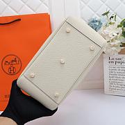 Hermes Lindy Clemence Bag White - 4