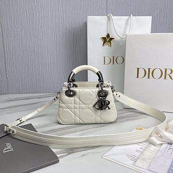 DIOR CATWALK MODEL DIANA MINI BAG 634466 - 20 x 13 x 8cm