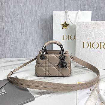 DIOR CATWALK MODEL DIANA MINI BAG 634454 - 20 x 13 x 8cm