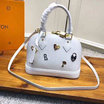 Louis Vuitton Alma BB Love Lock Epi Leather M52885 23.5 x 17.5 x 11.5 cm