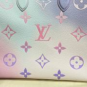 Louis Vuitton OnTheGo PM Sunrise Pastel M46076 41 x 34 x 19 CM - 2