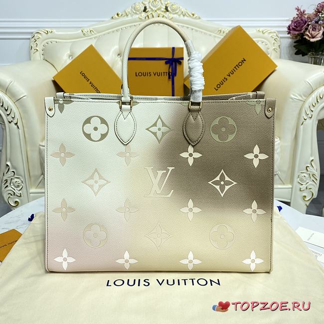Louis Vuitton OnTheGo PM M46076 41 x 34 x 19 CM - 1
