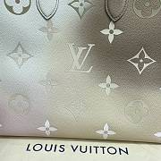 Louis Vuitton OnTheGo PM M46076 41 x 34 x 19 CM - 4