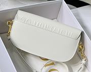 DIOR BOBBY EAST-WEST BAG LATTE M9327 22 x 13 x 5 CM - 2