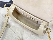 DIOR BOBBY EAST-WEST BAG CREAM M9327 22 x 13 x 5 CM - 2