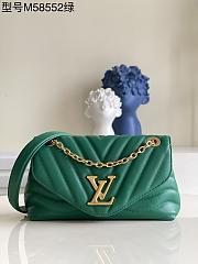 LOUIS VUITTON NEW WAVE CHAIN BAG GREEN M58552 – SIZE 24 X 14 X 9CM - 1