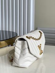 LOUIS VUITTON NEW WAVE CHAIN BAG CREAM M58552 – SIZE 24 X 14 X 9CM - 4