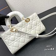 MEDIUM LADY D-JOY BAG WHITE 9217 26*14*6cm - 5