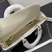 MEDIUM LADY D-JOY BAG WHITE 9217 26*14*6cm - 4