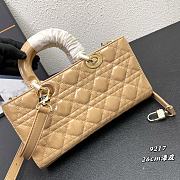 MEDIUM LADY D-JOY BAG SAND-COLORED 9217 26*14*6cm - 5