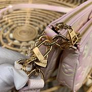 LV Multi Pochette Accessoires Light Pink M46093 25 x 14.5 x 4.5 CM - 3