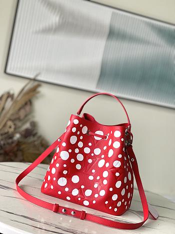 LV x YK Néonoé BB Red M46413 20 x 20 x 13 CM
