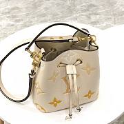 LV Néonoé Empreinte Monogram Beige M45716 20 x 20 x 13 CM - 5