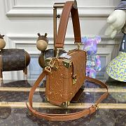 LV Side Trunk Bag M21741 21x14x6cm - 3