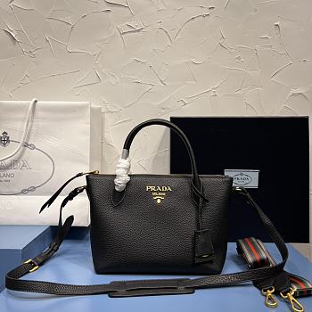 Dual Strap Zip Tote Vitello Daino 02 24x19x12cm