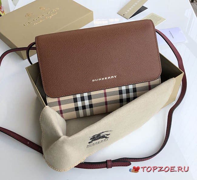 Classic Shoulder bag  22*17*5.5CM - 1
