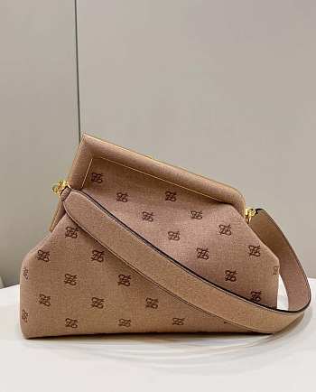 FENDI  FIRST SMALL AND MEDIUM LEATHER BAG02  32.5x 23.5 x 15 cm