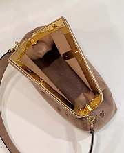 FENDI  FIRST SMALL AND MEDIUM LEATHER BAG02  32.5x 23.5 x 15 cm - 4